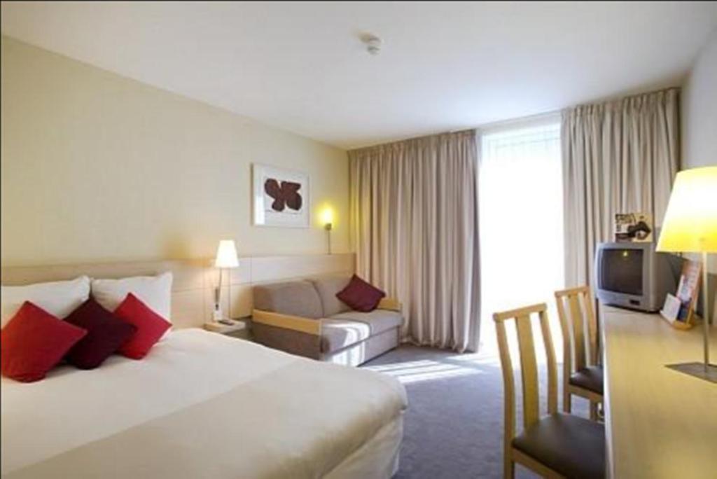 Standard King Room with Sofa Bed,1226761109:JPEG